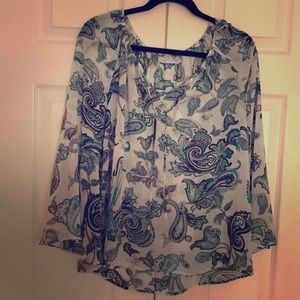 NWOT***NY & co white/blue paisley print blouse - L